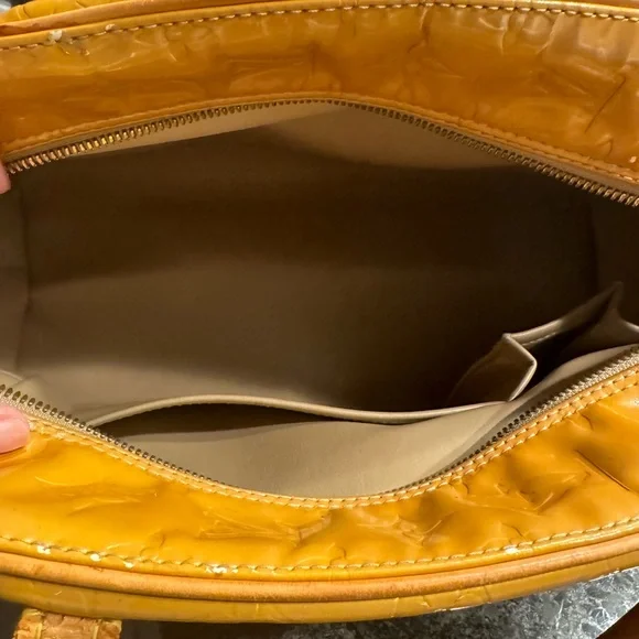 🌺⚜️New Listing-Louis Vuitton Gold Vernis Thompson Square Tote⚜️⚜️ - Picture 8 of 13